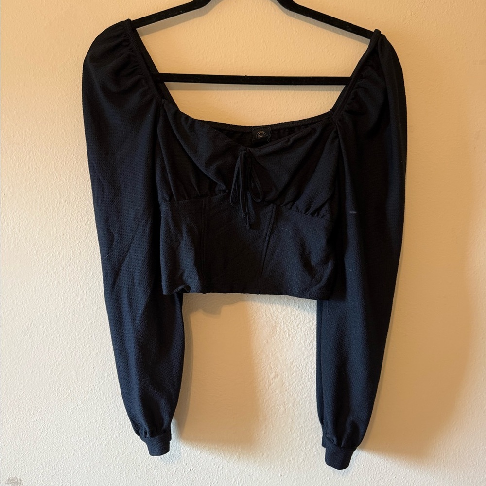Urban Outfitters Black Puff Sleeve Blouse - Picture 2 of 2